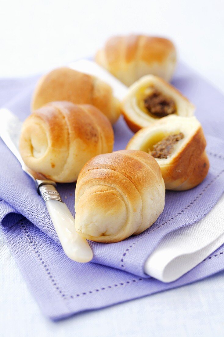 Paszteciki (Yeast pastries with mince filling, Poland)