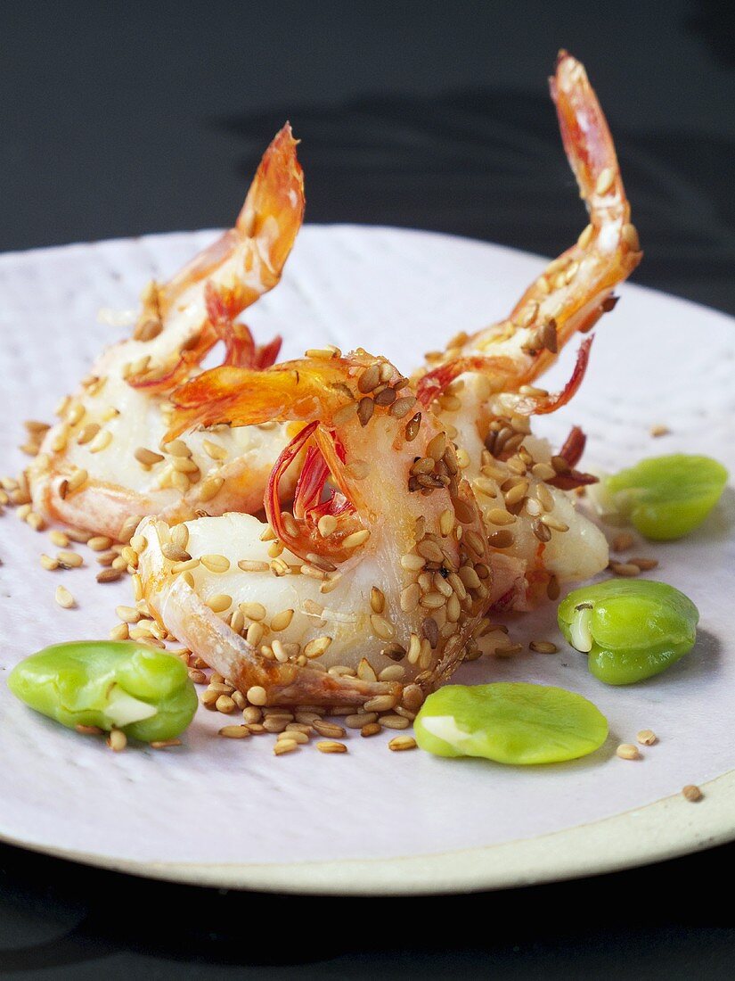 Grilled prawns with sesame seeds