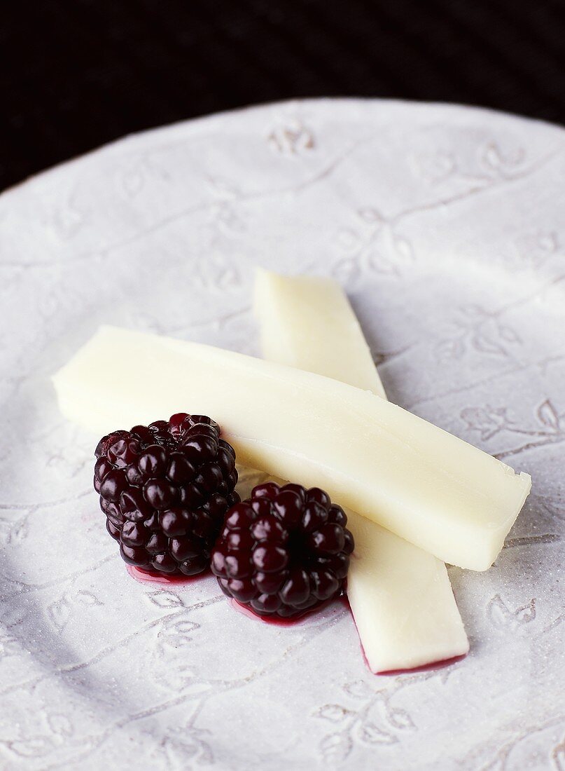 Pecorino with blackberries