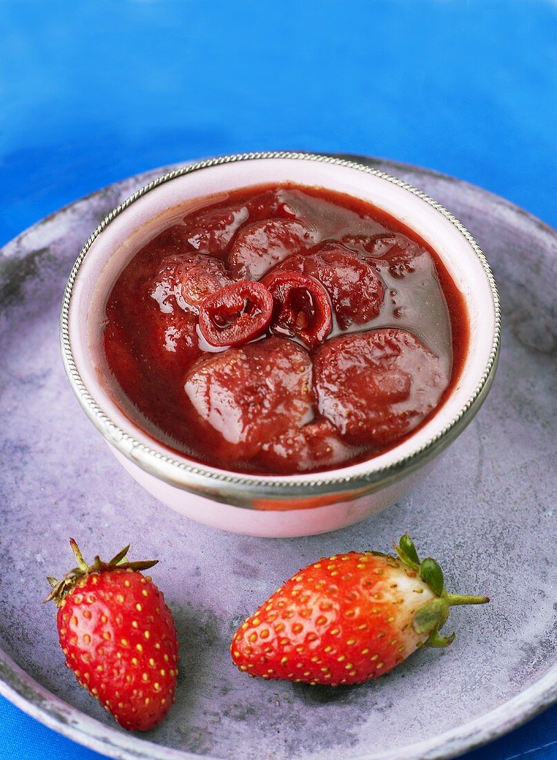 Strawberry and chilli chutney