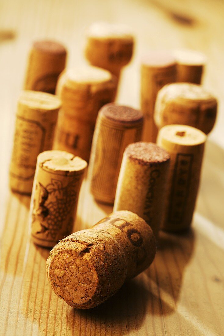 Several different wine corks
