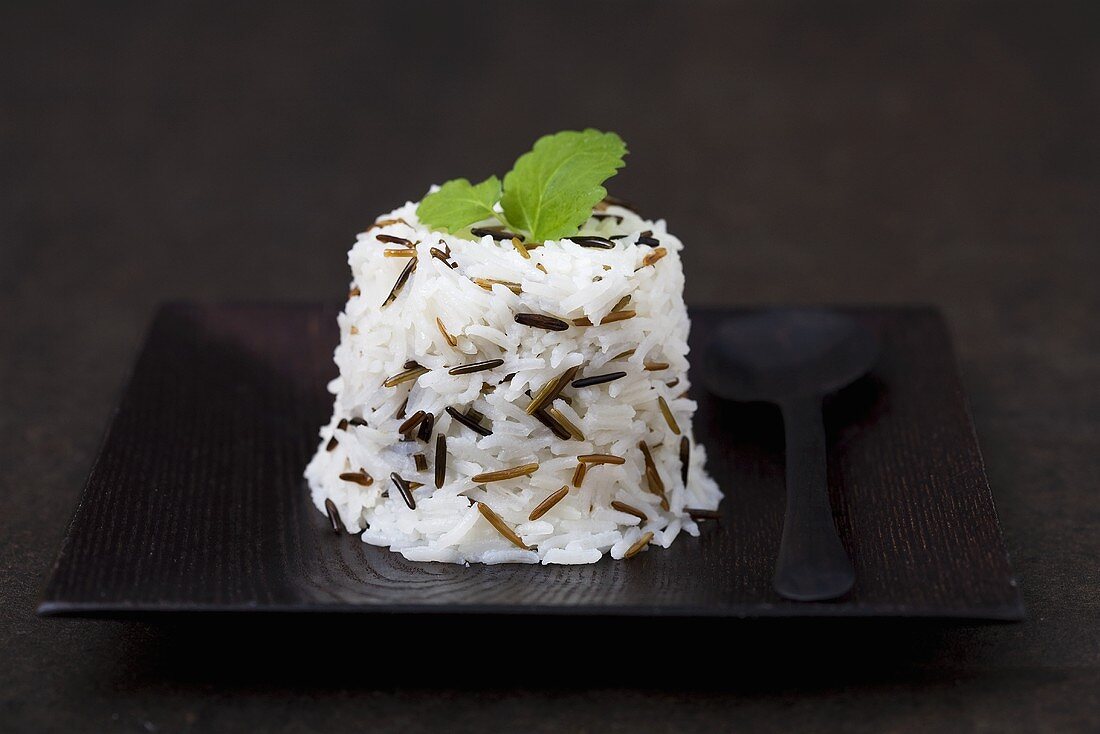 Moulded wild and basmati rice with lemon balm
