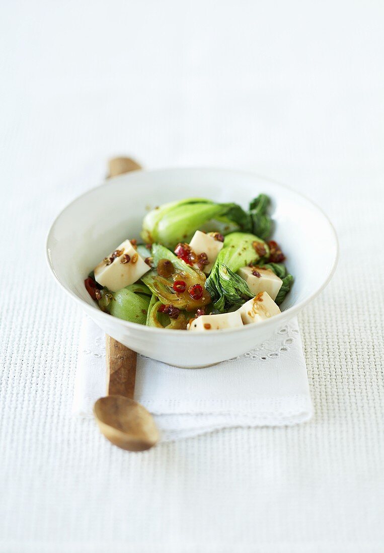 Diced tofu with pak choi and soy sauce