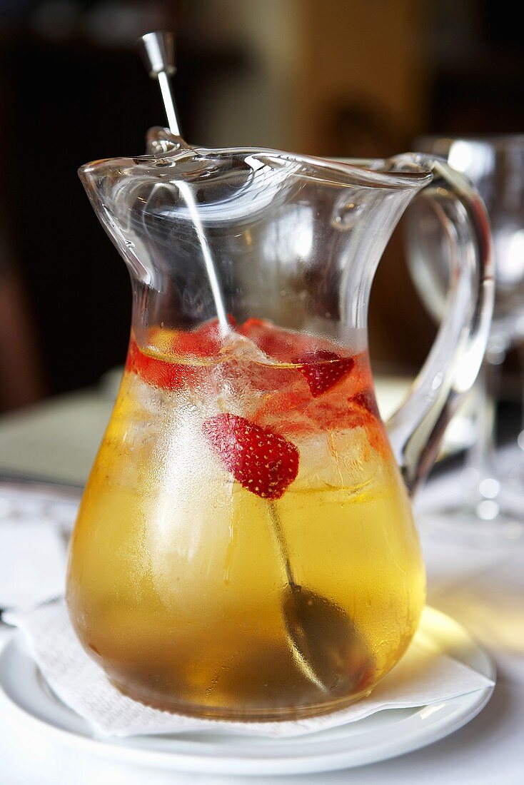 Champagne punch with strawberries