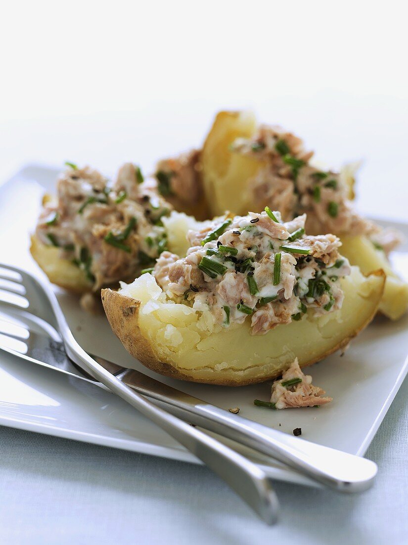 Baked potatoes with tuna