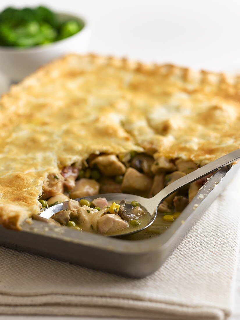 Chicken and mushroom pie with puff pastry crust