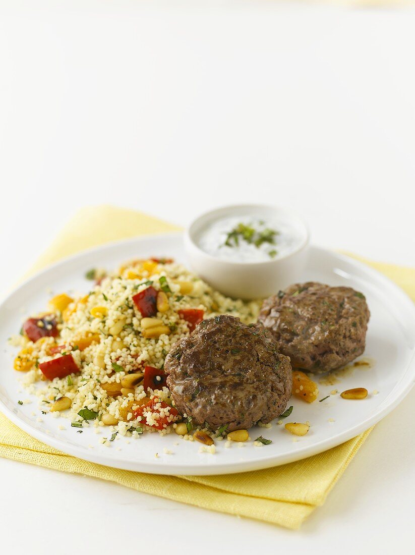 Lamm-Koftas mit Couscous