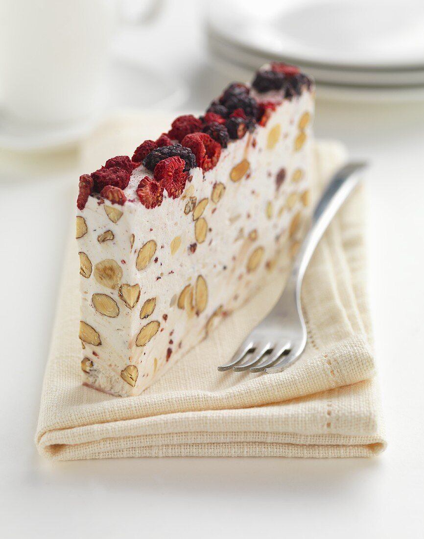 Berry nougat