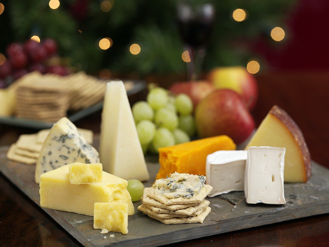 Festive cheese platter with crackers (Christmas)