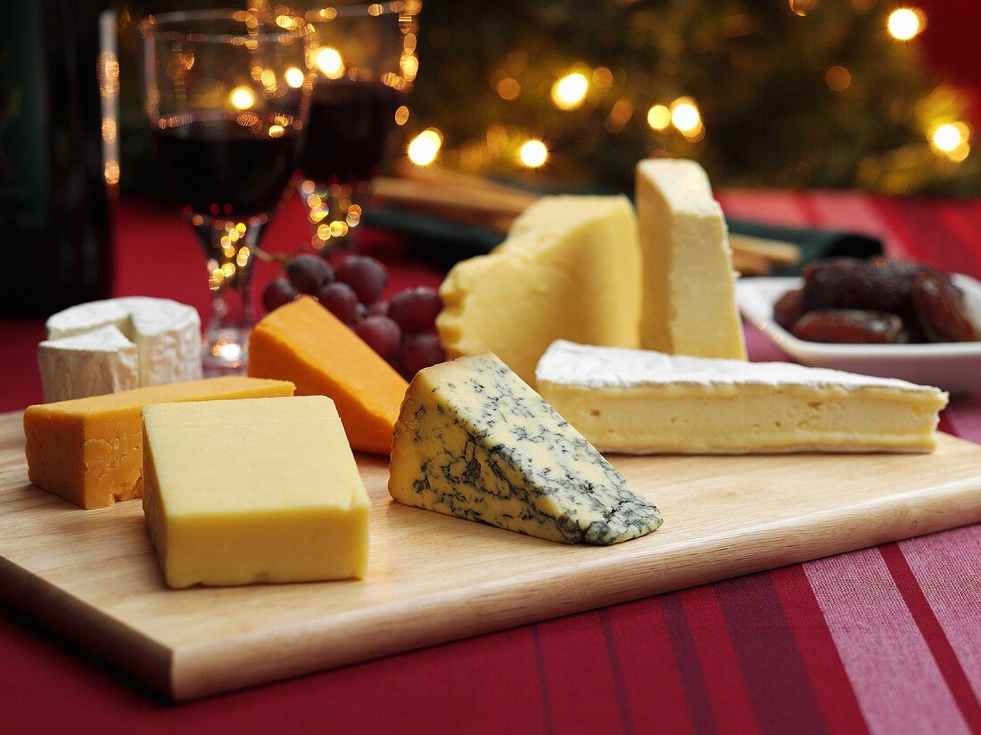 Festive cheese platter (Christmas)