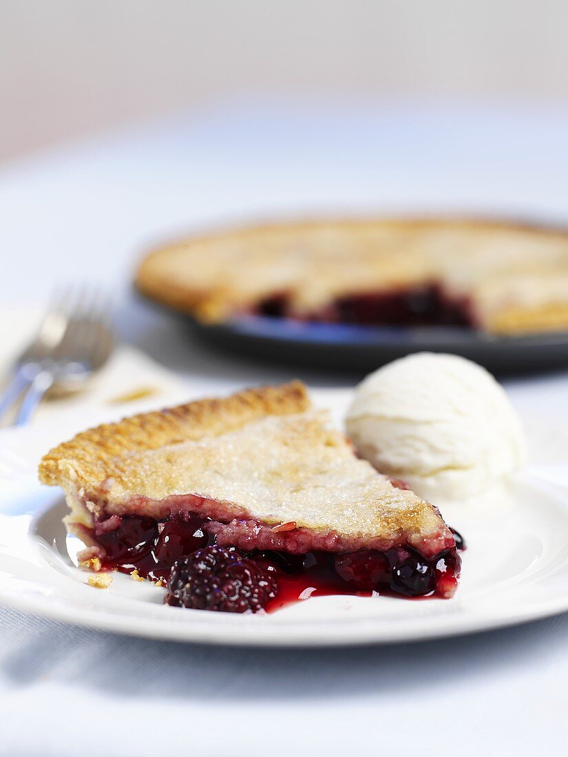 Cherry berry pie with vanilla ice-cream