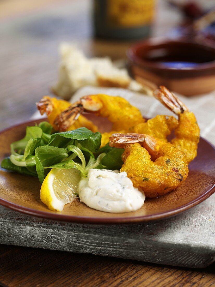 Fried prawns with dip and lambs lettuce (Spain)