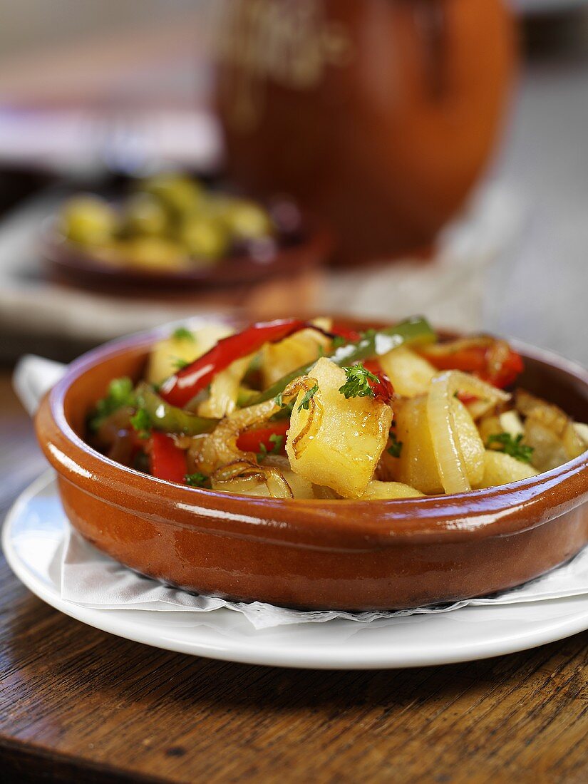 Patatas a lo pobre (potatoes with pepper and onions, Spain)