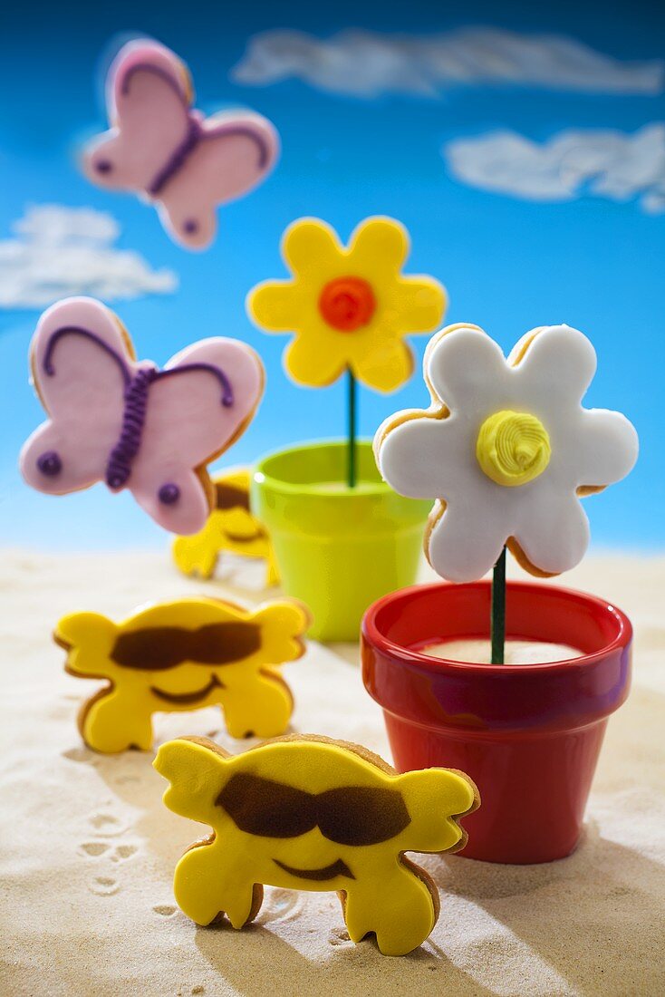 Novelty biscuits (crabs, butterflies and flowers)