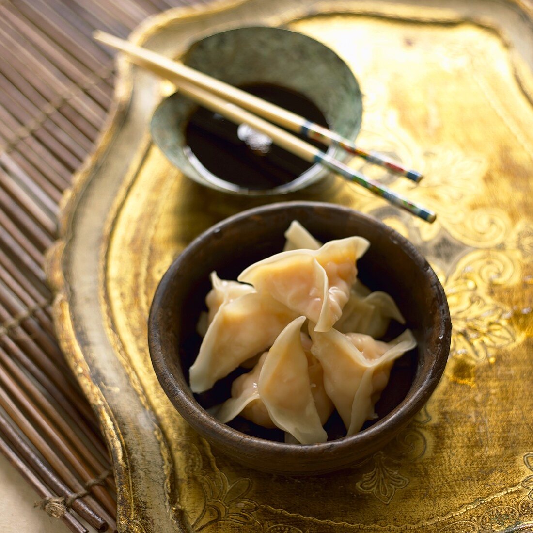 Wontons with soy sauce (China)
