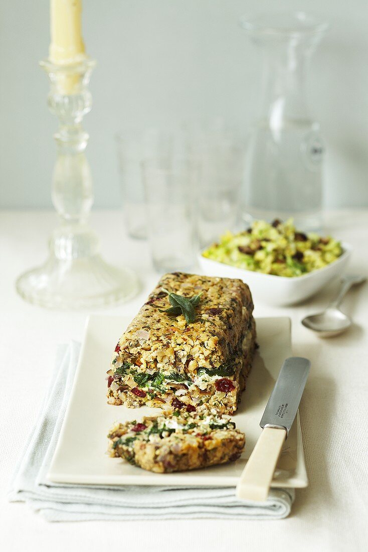 Nut loaf with herbs