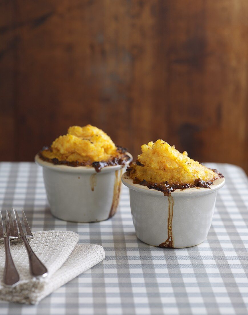 Shepherds pies in ramekins (England)