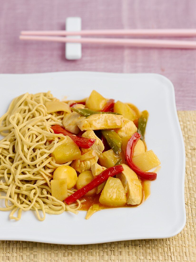 Sweet and sour chicken with noodles (Asia)