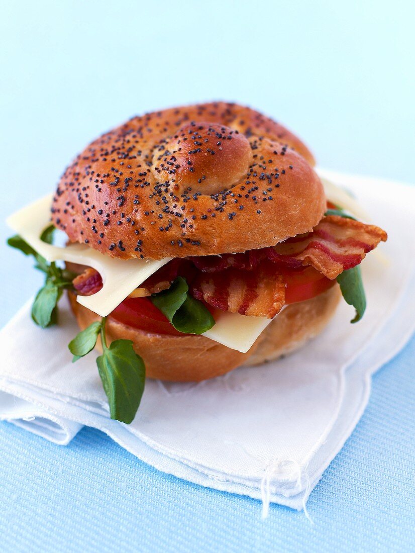 BLT sandwich (bacon, lettuce, tomato)
