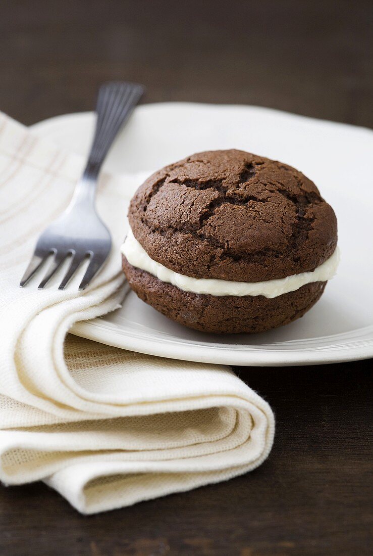 Chocolate Whoopie Pies with vanilla cream cheese