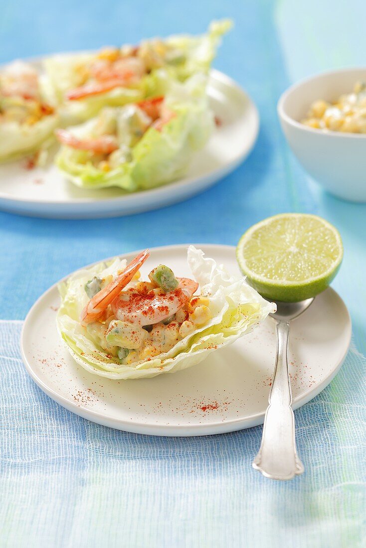 Eissalat mit Garnelen-Avocado-Salat