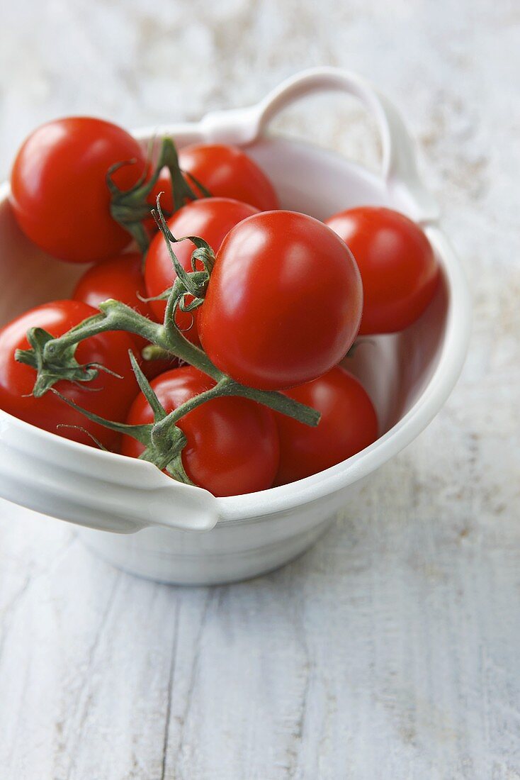 Tomaten in Schüssel