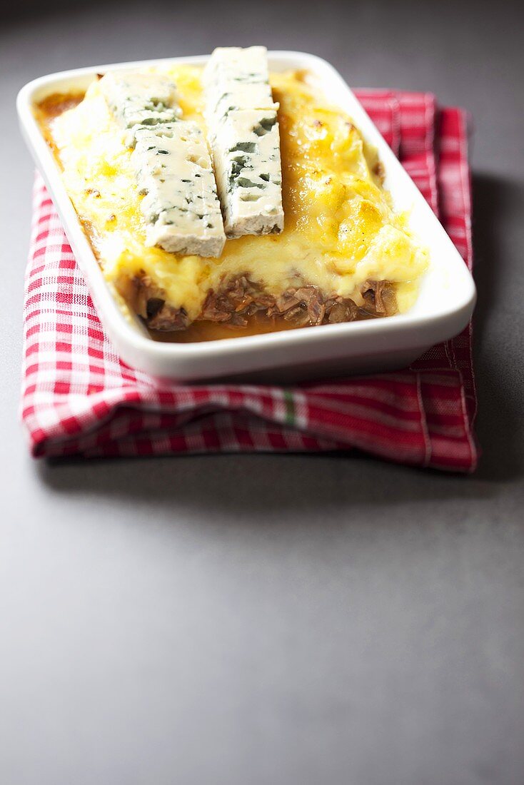 Hachee Parmentier (potato and minced meat bake, France)