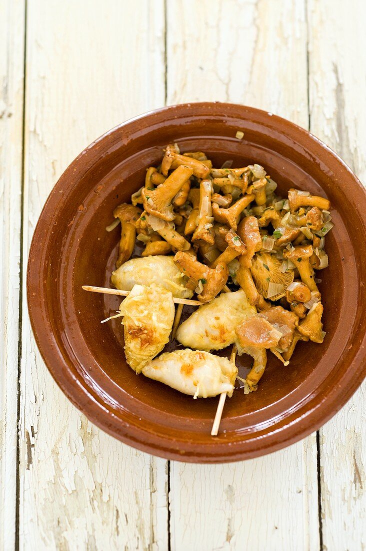 Stuffed squid with chanterelle mushrooms