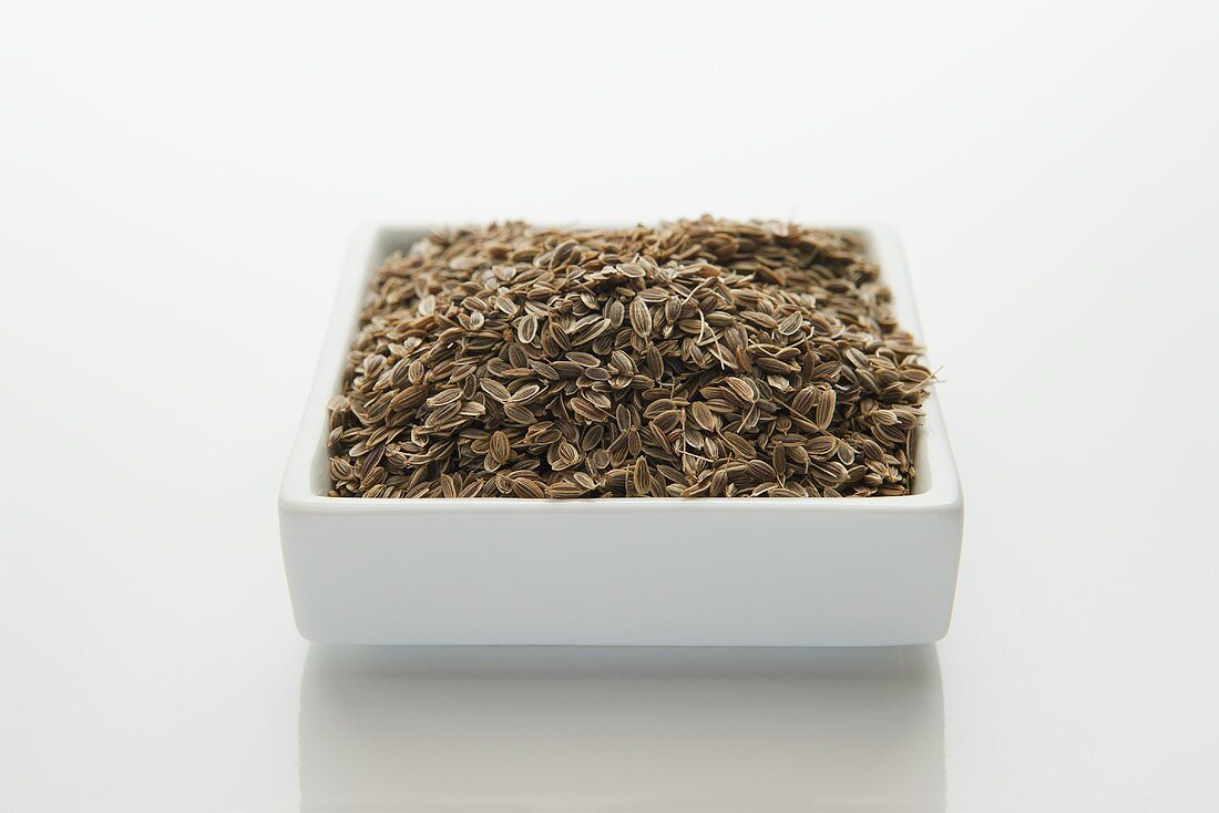 Dried dill seeds