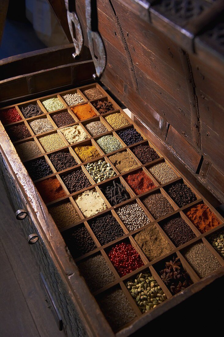 Spice chest