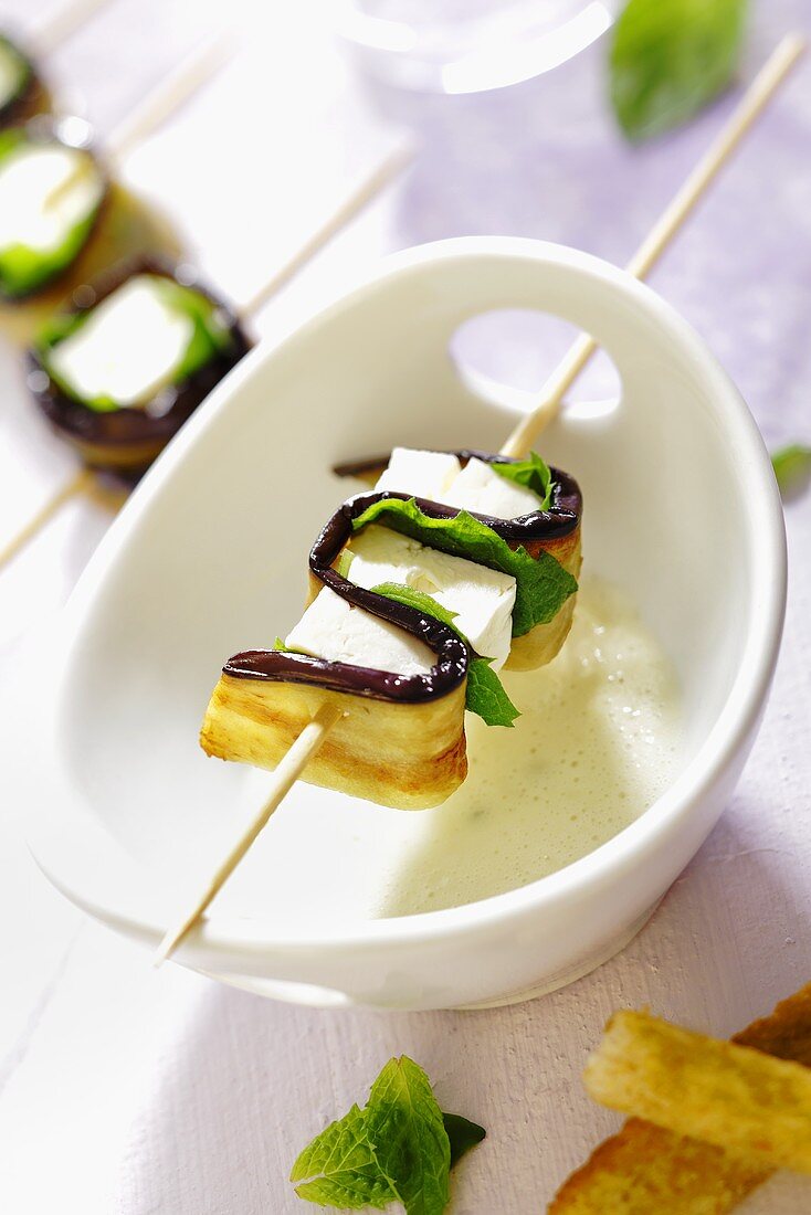 Eggplant-sheep cheese kebabs with mint