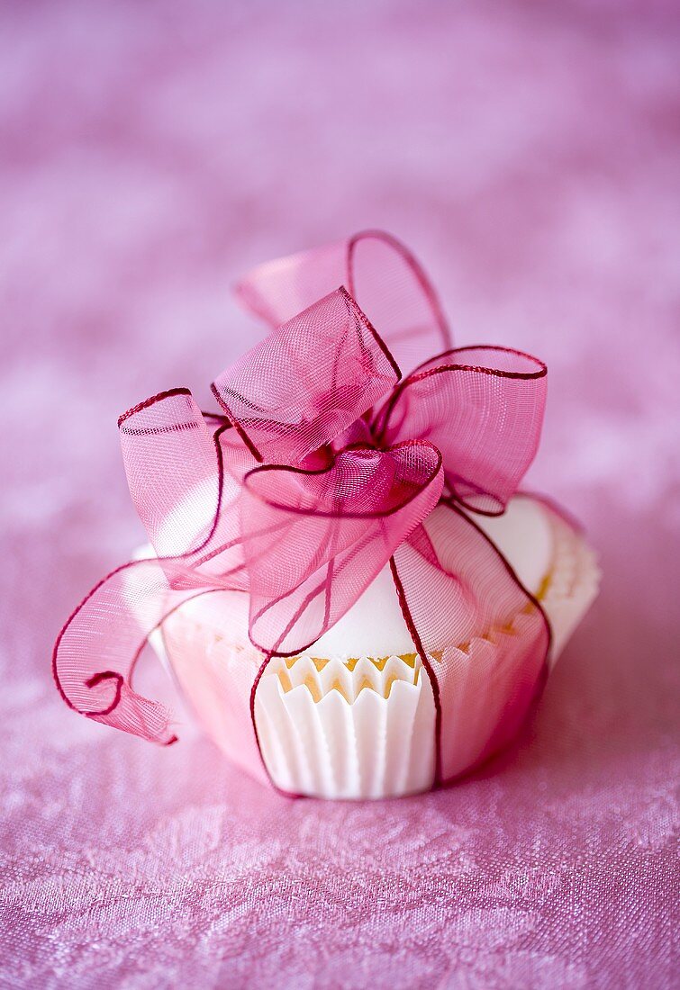 Cupcake tied with ribbon