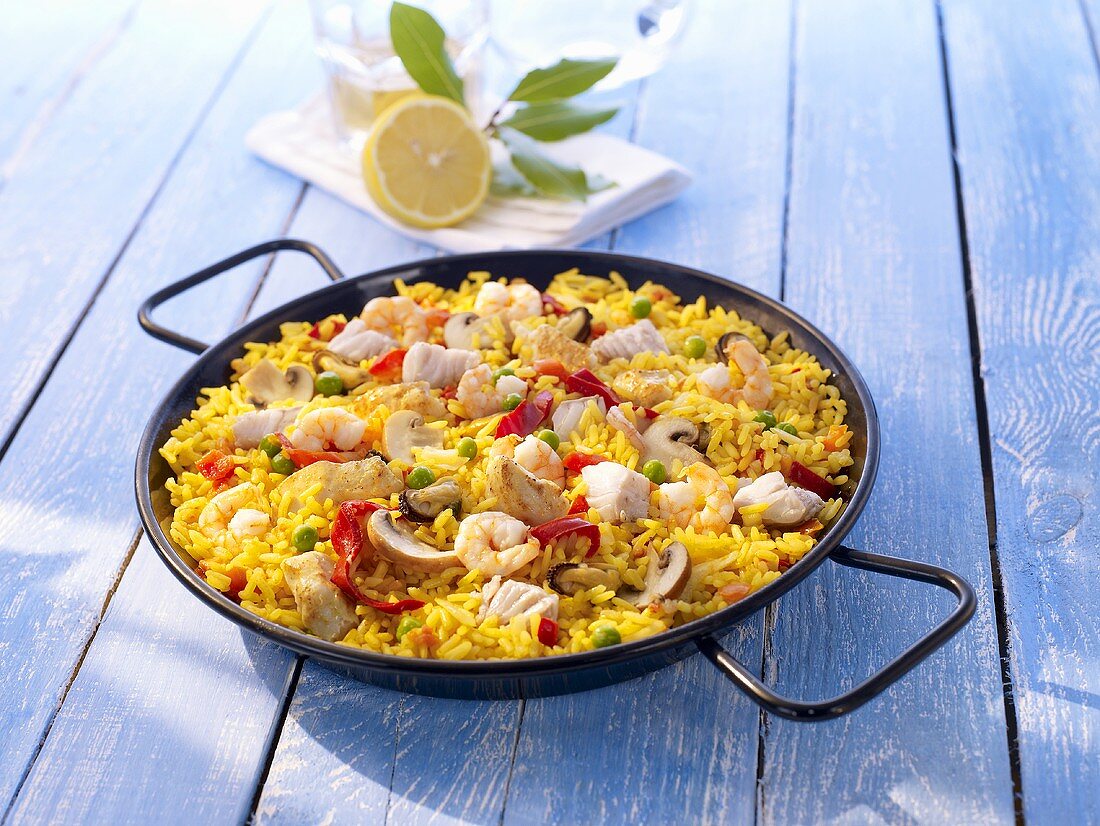 Paella in der Pfanne