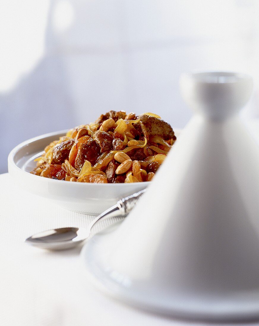 Lamb tajini with dried fruit