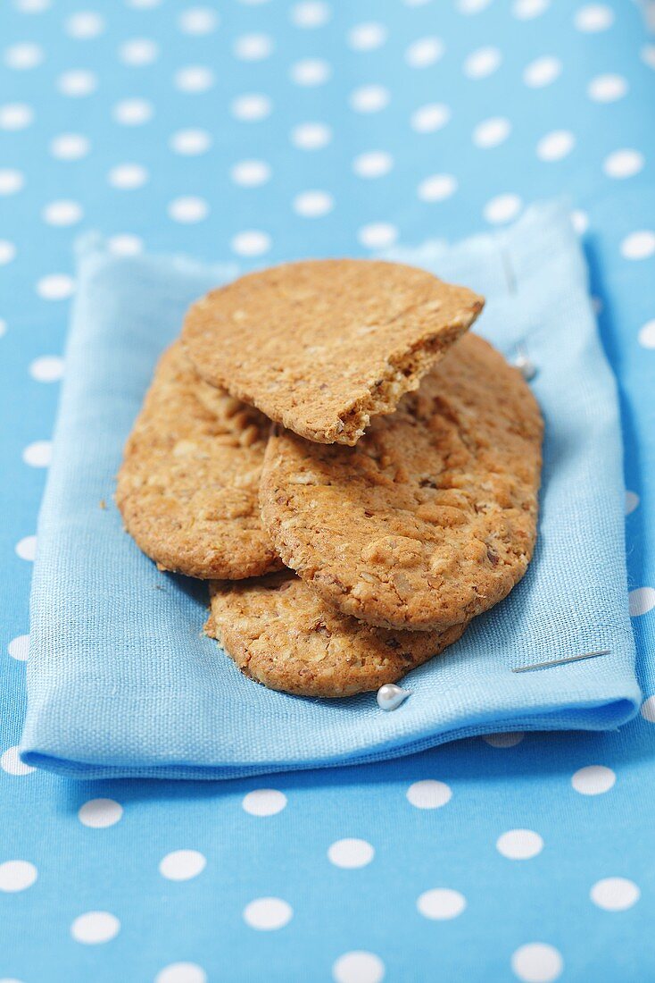 Wholemeal biscuits on a cloth