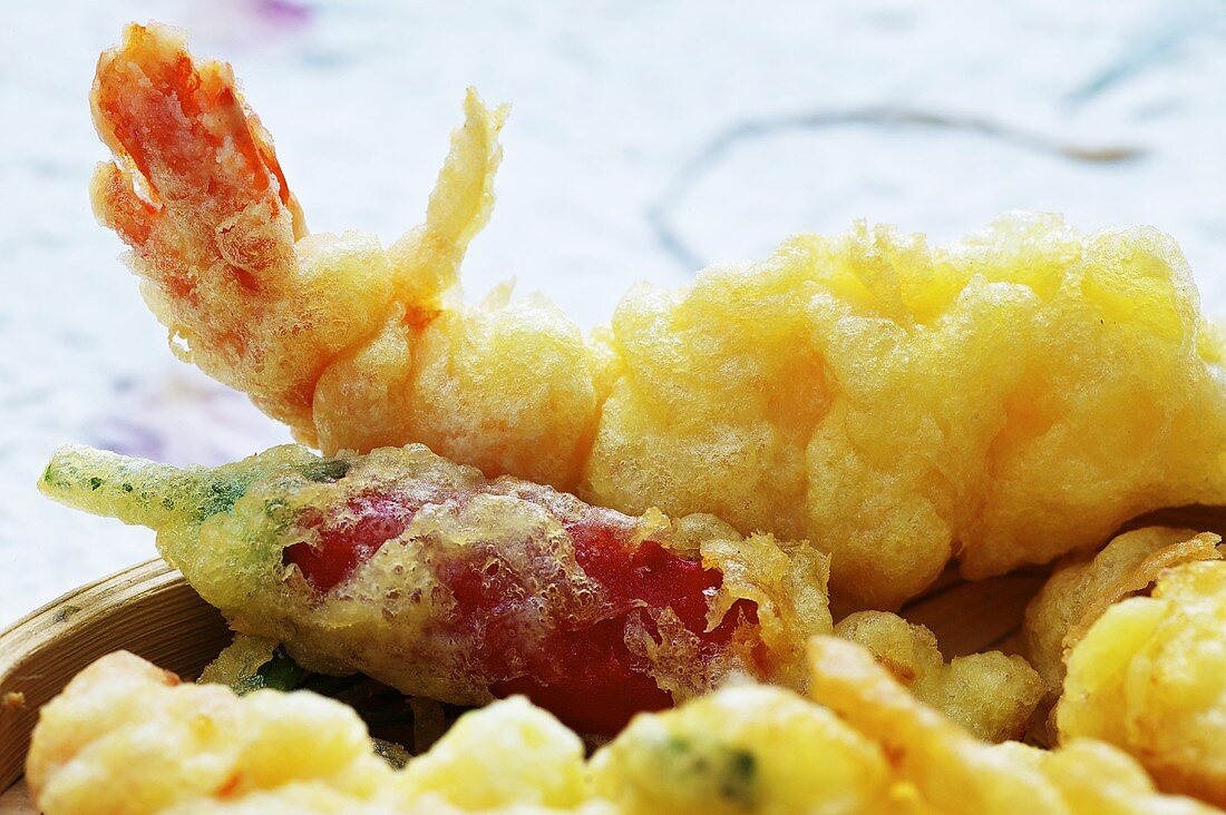 Tempura von Garnelen und Gemüse