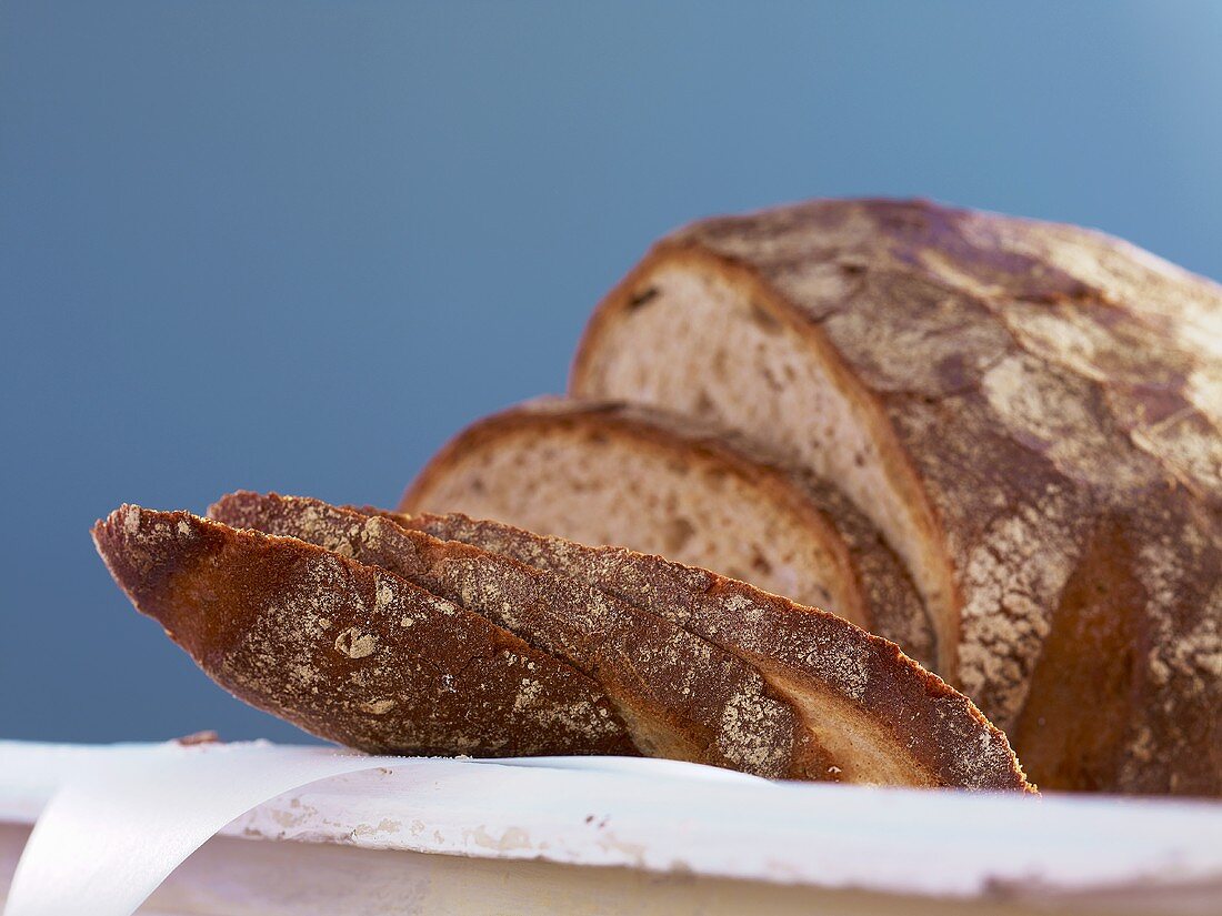 Angeschnittener Brotlaib