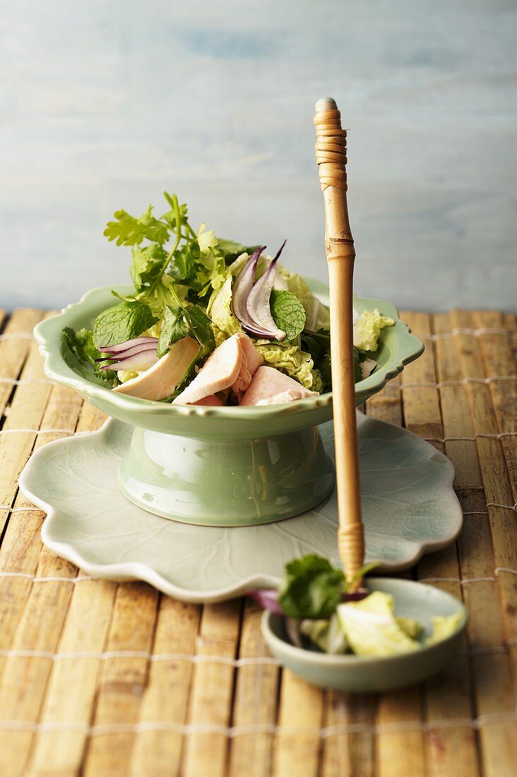 Chinakohlsalat mit Hähnchenbrust (Vietnam)
