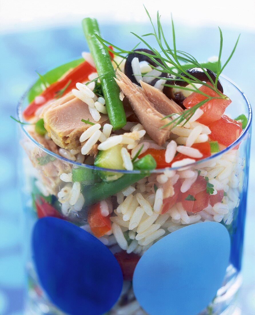 Reissalat mit Thunfisch, Tomaten und grünen Bohnen