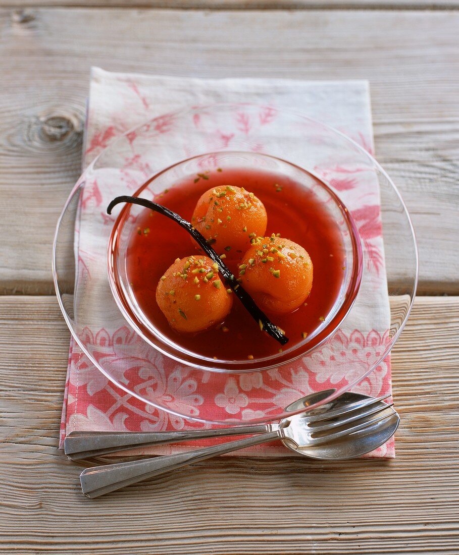 Vanilla apricots poached in rosé wine