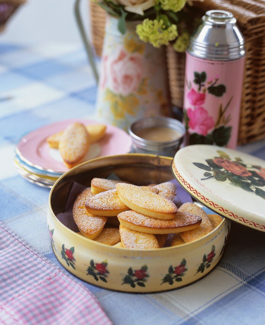 Lemon and almond friands