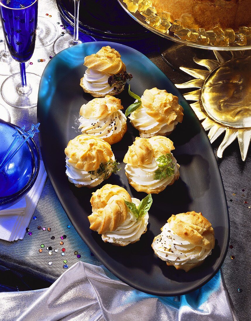 Cream-Puffs with Cream Cheese Stuffing
