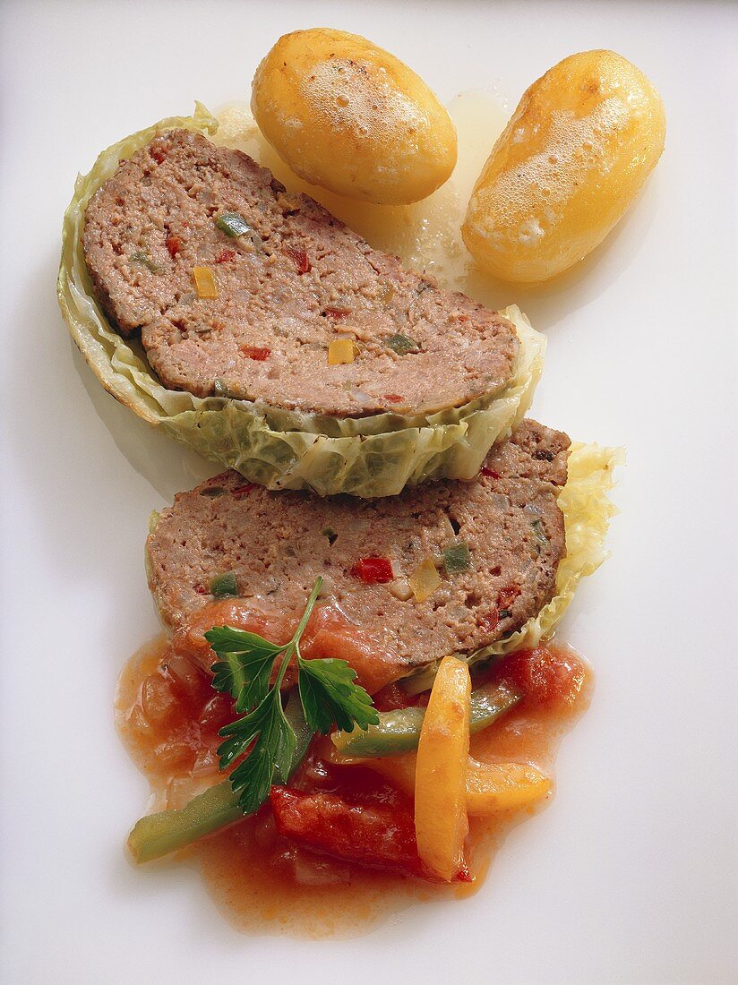 Savoy Cabbage Meat Loaf with Potatoes