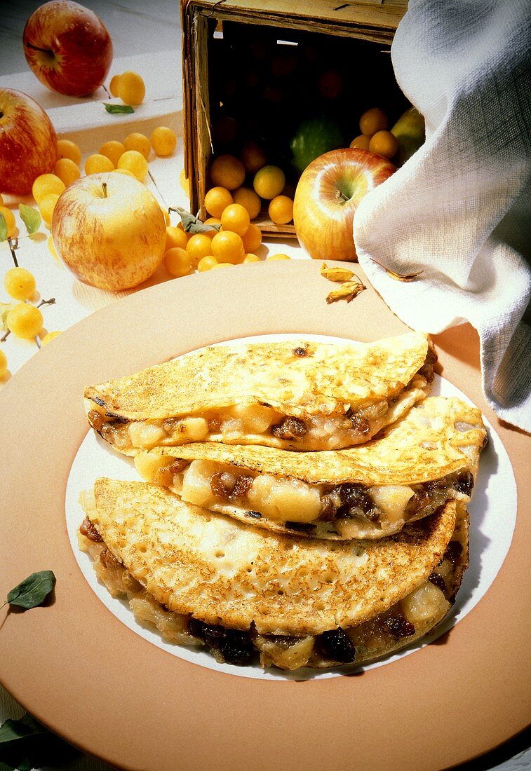 Apple Pancake with Raisins