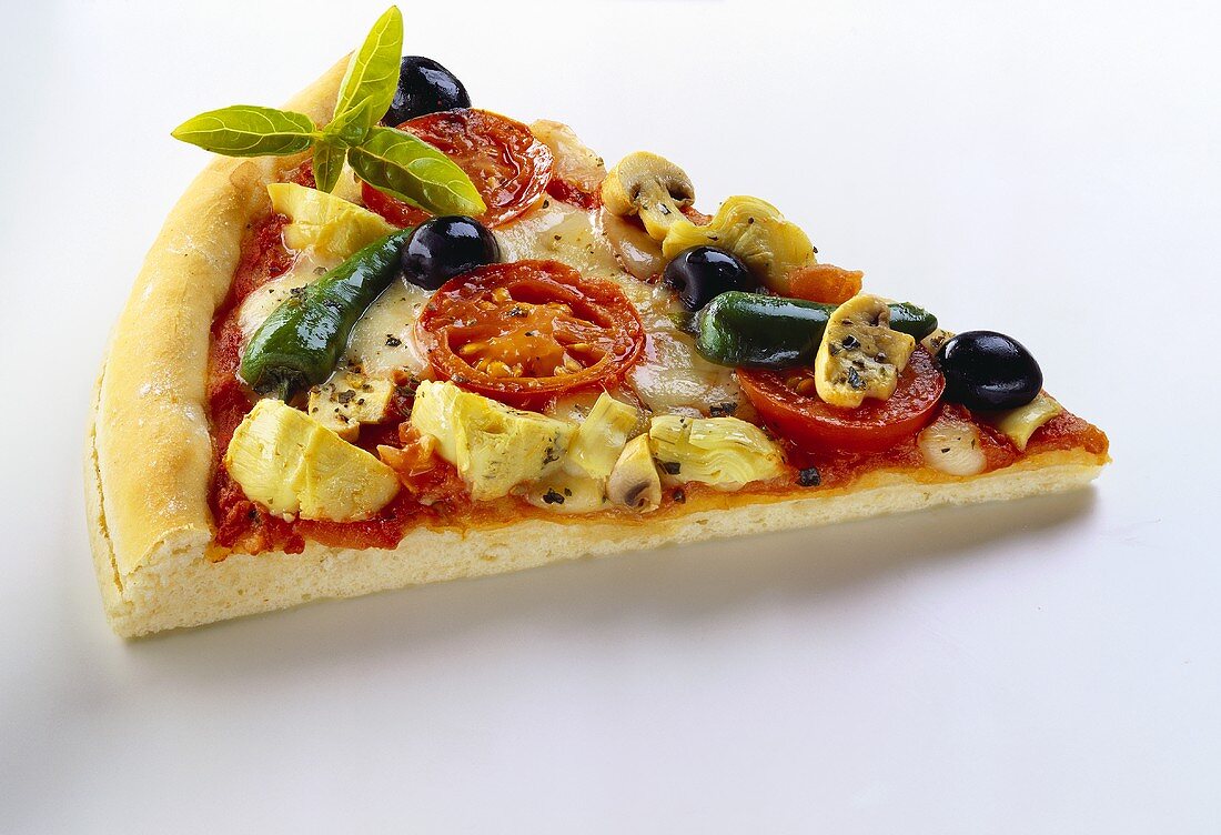Pizza mit Artischocken; Pilzen & Oliven