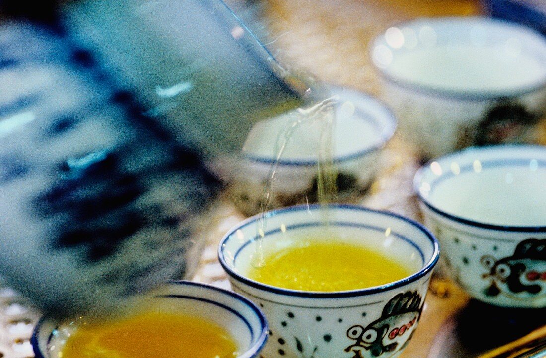 Green tea preparation, Taiwan, Republic of China