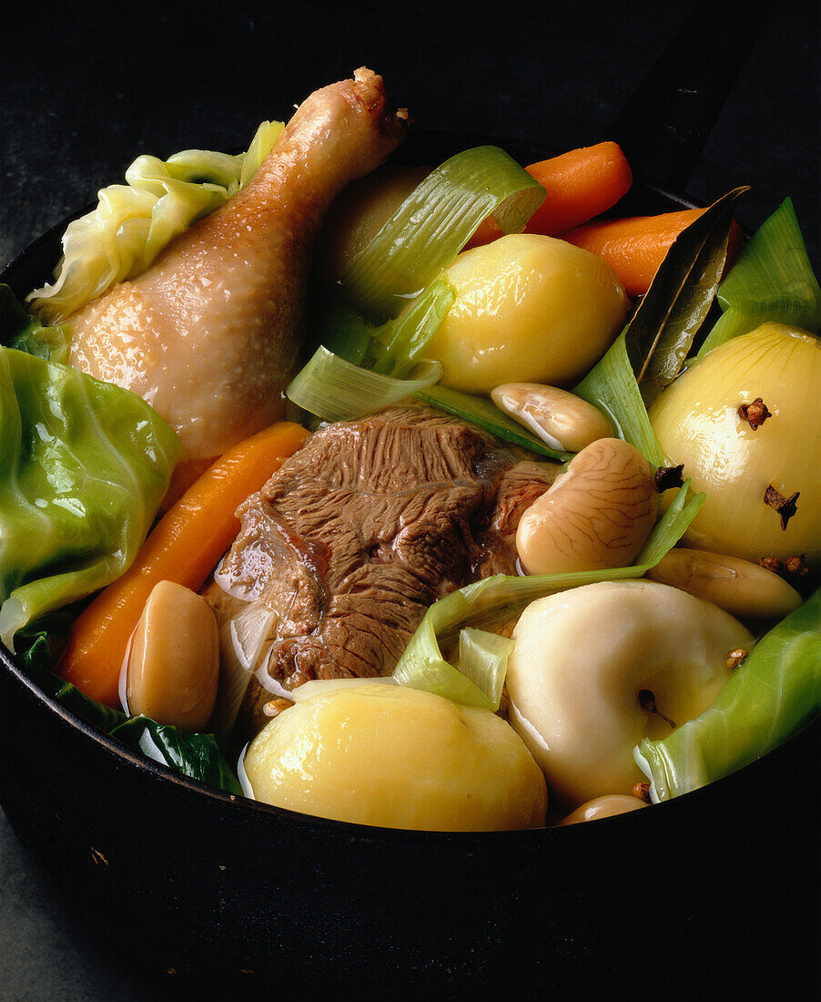 meat and vegetable hotpot