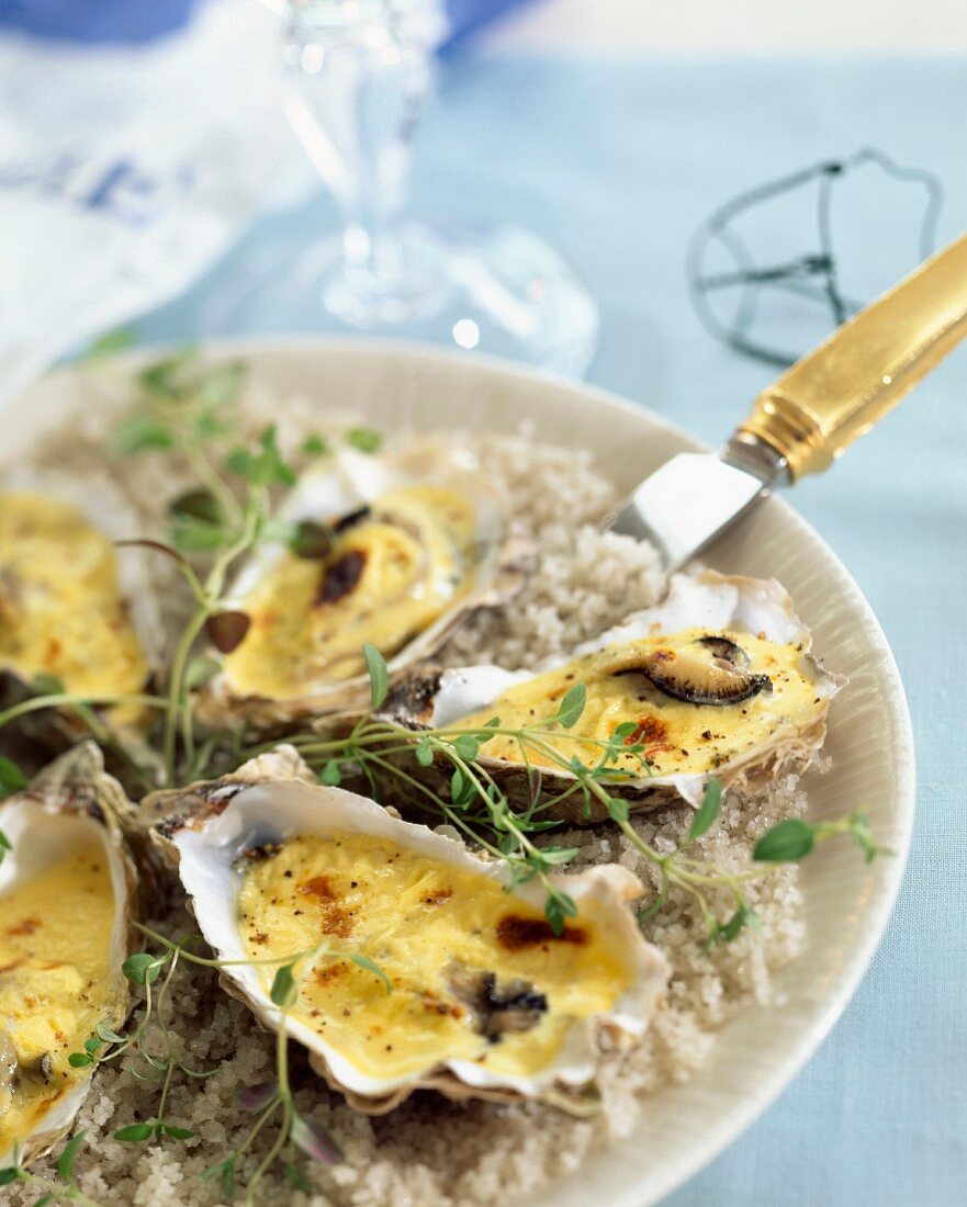 hot champagne oysters