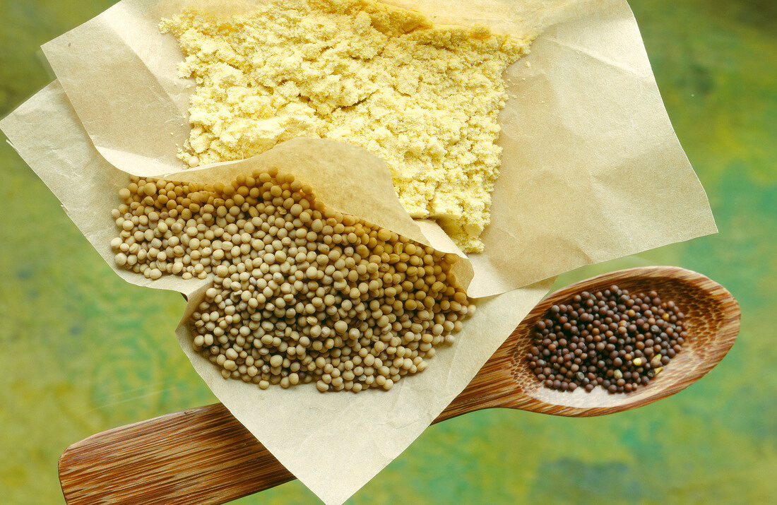 Powdered mustard and mustard grains
