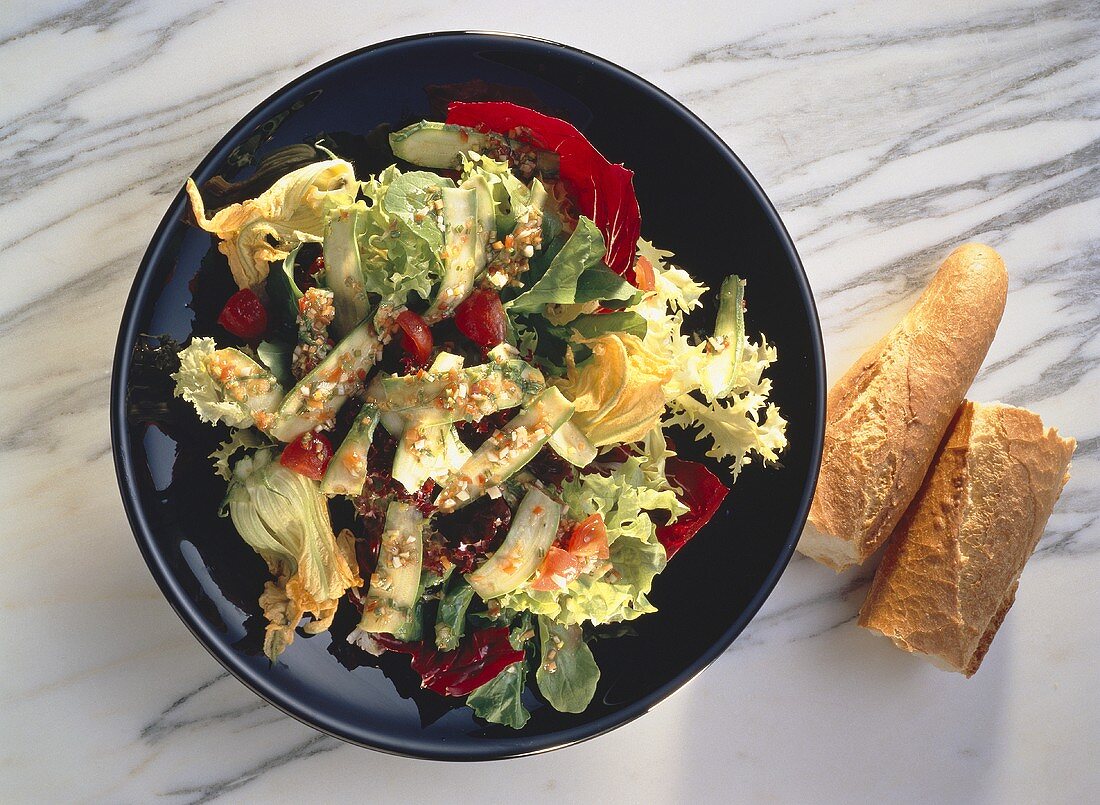 Zucchinicarpaccio mit Vinaigrette